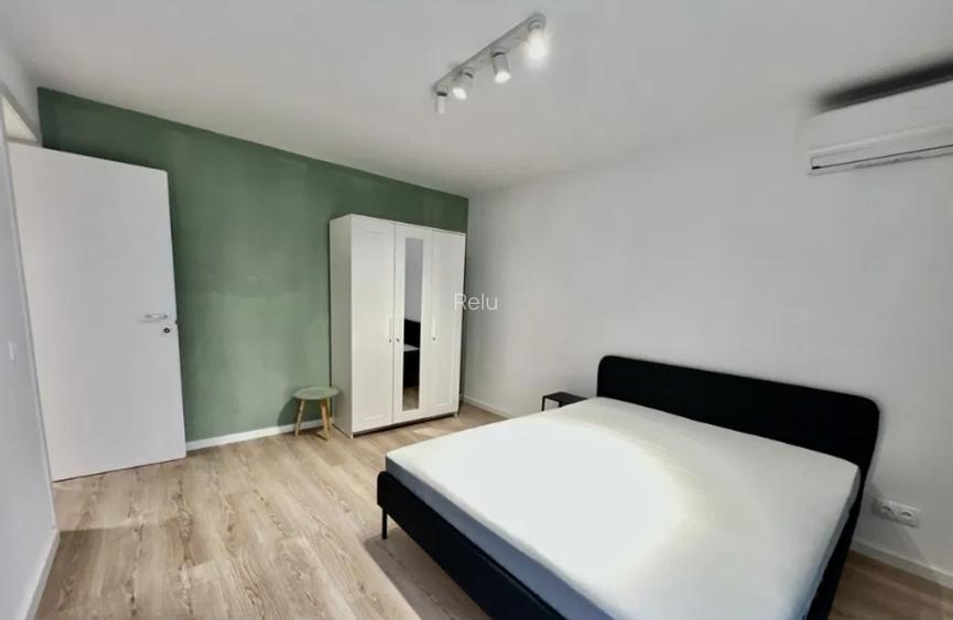 Lacul Tei,bl.2025,et.1/4,PRIMA INCHIRIERE,DECOMANDAT,Amenajat,centrala,mobilat