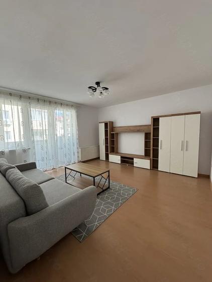 Apartament cu 2 camere decomandat în Florești
