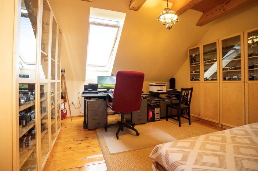 Saxon-Style Estate for Sale in Sanpetru (Petersberg), Brașov, Transylvania - 11