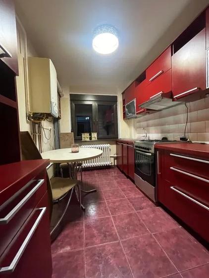 Apartament de inchiriat  , 3 camere , zona Pod Ros , Cod 161328 - 2