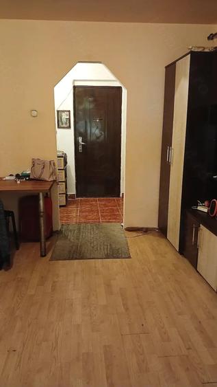 Apartament cu 2 camere decomandat în Traian