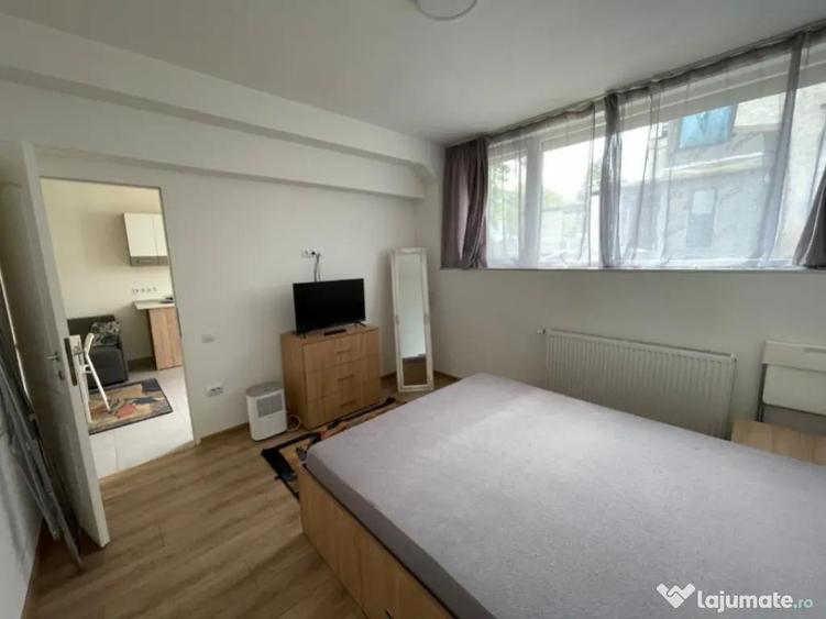 Spa?iu comercial cu magazin alimentar + apartament, 89 mp, - 6