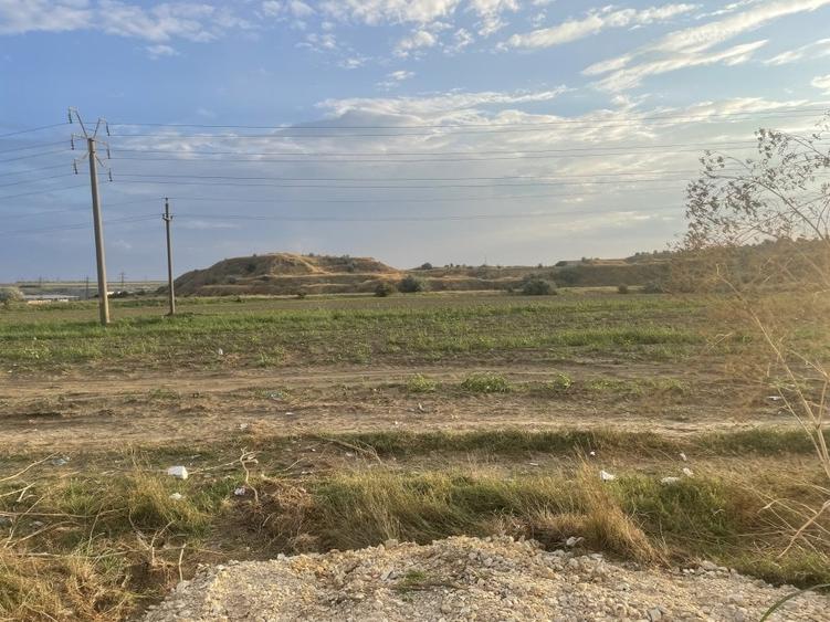 Vand teren 5 mii mp  deschidere DN - 8