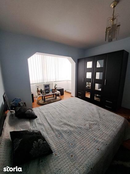 Apartament cu 3 camere, decomandat, etajul 4 cu acoperis si garaj - 7