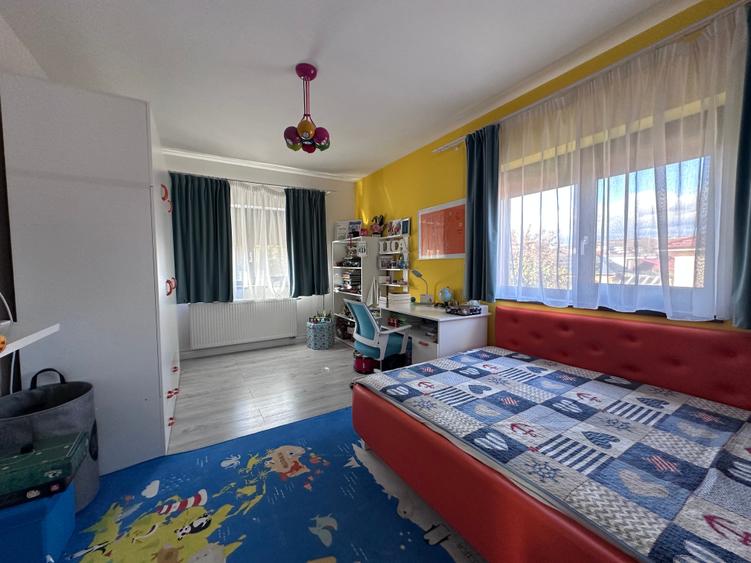 Casă modernă de vânzare în Someseni - 13