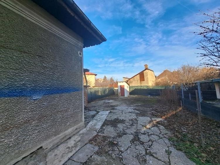Central Targoviste , vanzare proprietate- casa si teren - 4