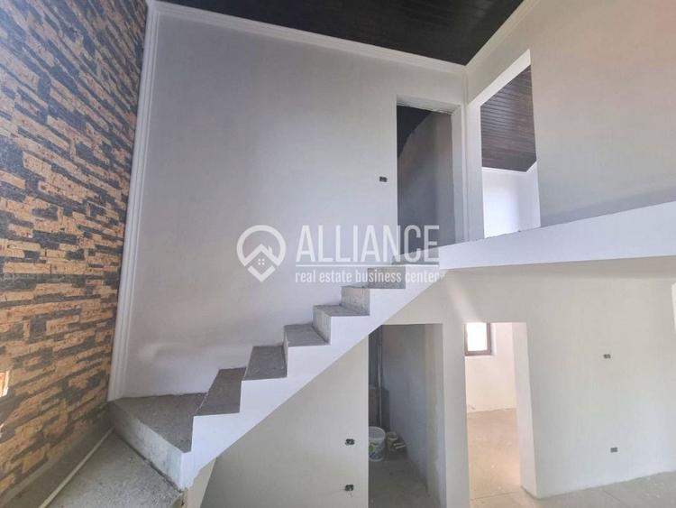 VALU LUI TRAIAN ( COD 02) -  Casa Superba 4 Camere aproape de conac - 2