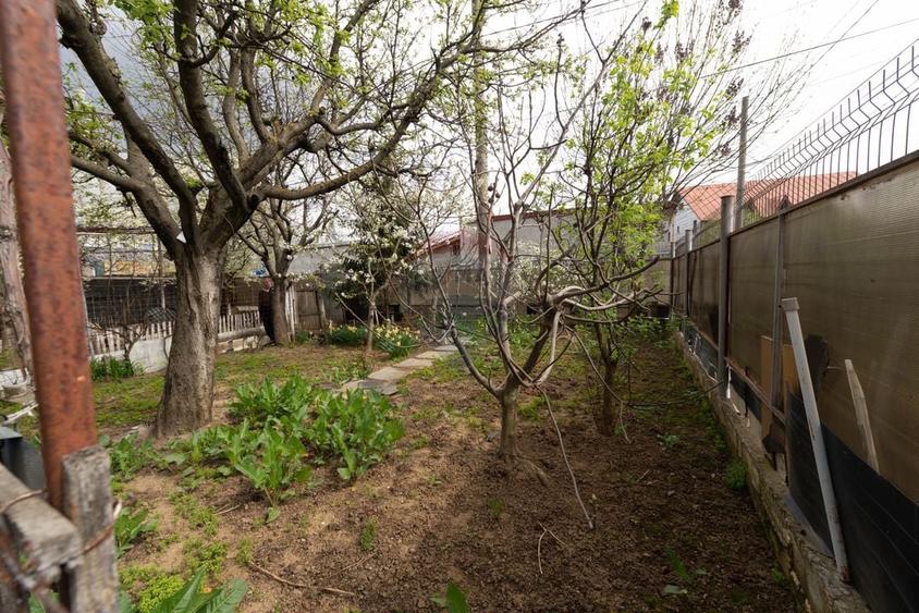 Casă de vânzare si teren 266mp în zona Giulesti - 5