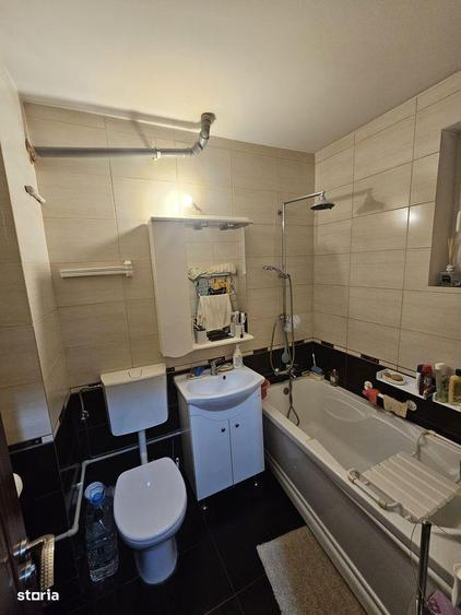 Apartament 3 camere decomandat, etajul 2,centrala termica proprie - 5