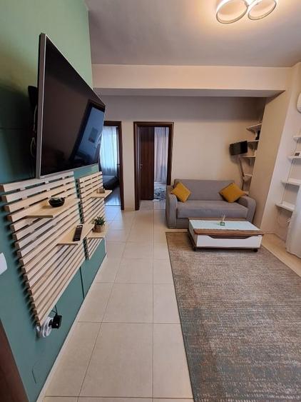 Apartament cu 3 camere semidecomandat, mobilat în Bucureștii Noi