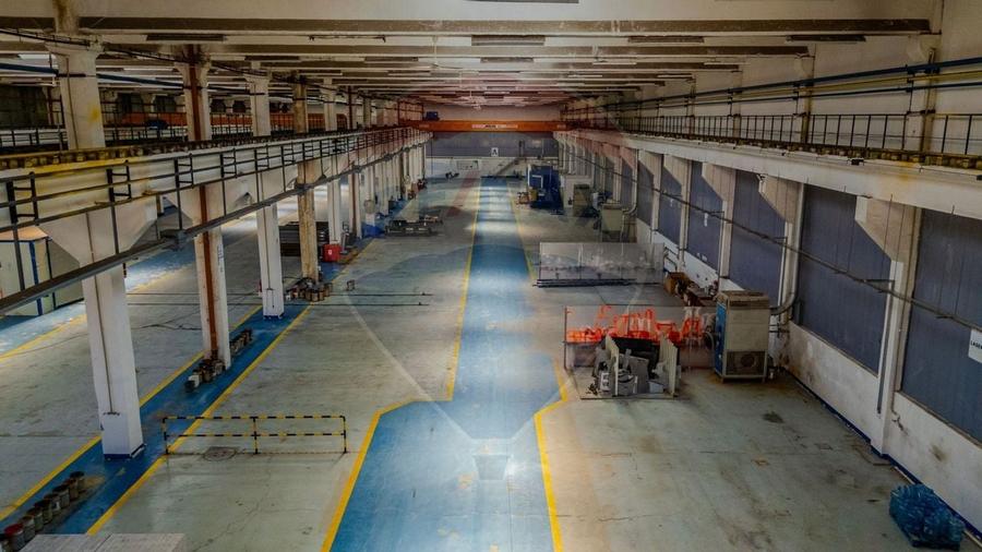 2 tronsoane hala |2 poduri rulante 10/18 T, Parcare, Productie\depozit - 7