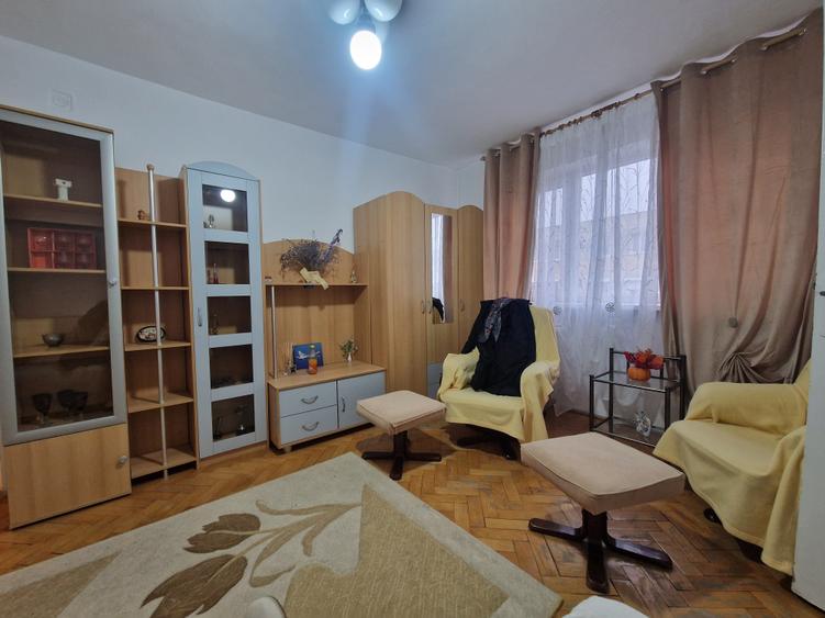 zona Ioefin pe frumoasa strada Platanilor- - 1