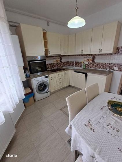 Apartament de inchiriat in Tractorul - 4