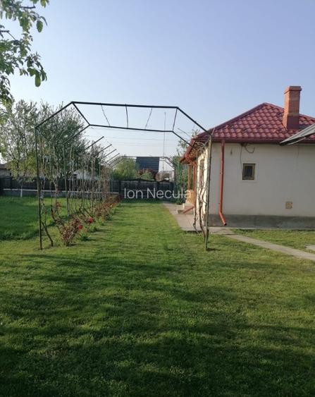 Casa + teren de vanzare | 3200mp | Crivatu, Cornesti, Dambovita Casa + teren de vanzare | 3200mp | Crivatu, Cornesti, Dambovita