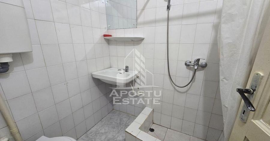 Garsoniera cu bucatarie separata, zona Badea Cartan - 4