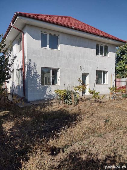 Proprietar vand casa Parter si Etaj in Sat Costi - 2