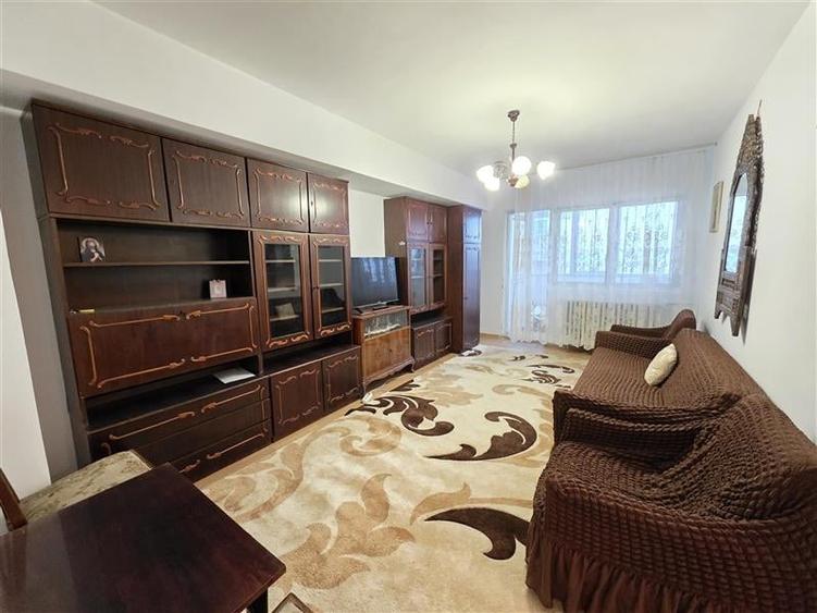 4 camere decomandat - Nicolae Titulescu nr. 14 - Victoriei - 1