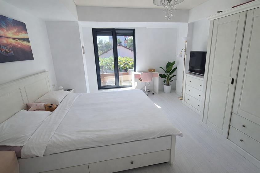 3 Camere Bloc Nou Zona inel 1- Academia Mircea Cel Bătrân Curte Privată - 3