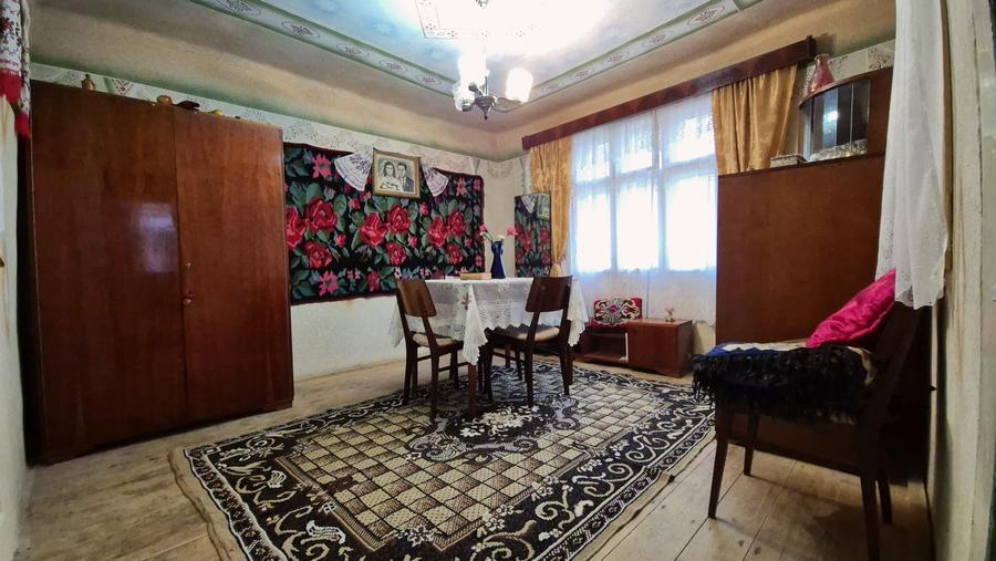 Casa traditionala + curte generoasa de vanzare Ribita, Hunedoara - 6