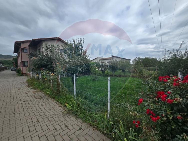 Duplex pe strada Tineretului, Floresti