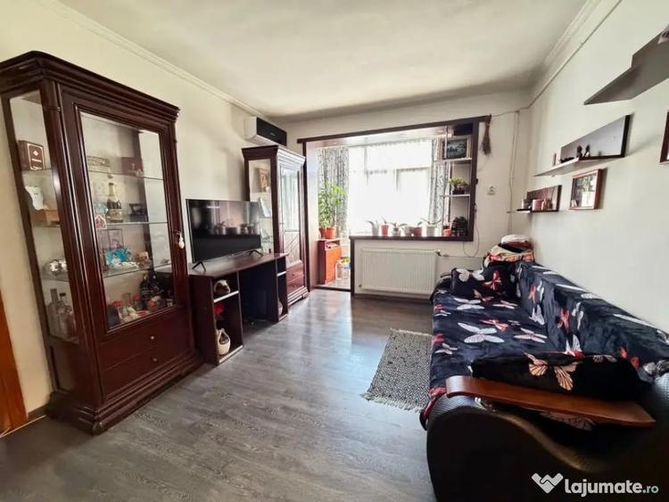 Apartament cu 2 camere semidecomandat în Central