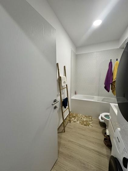 Inchiriez apartament 2 camere - 3