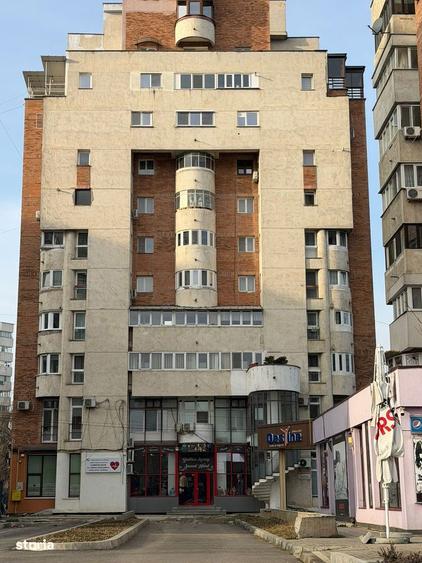 Vand Apartament in Centru pe strada BULEVARDUL UNIRI ETAJ 2 - 7
