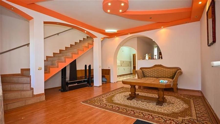 FILM & 3D! Casa adaptabila, 250 mp teren, loc parcare, Central, Brasov - 20