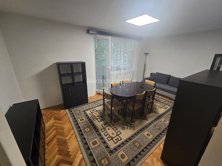 Apartament 3 camere,bloc izolat termic,70 mp, et 1