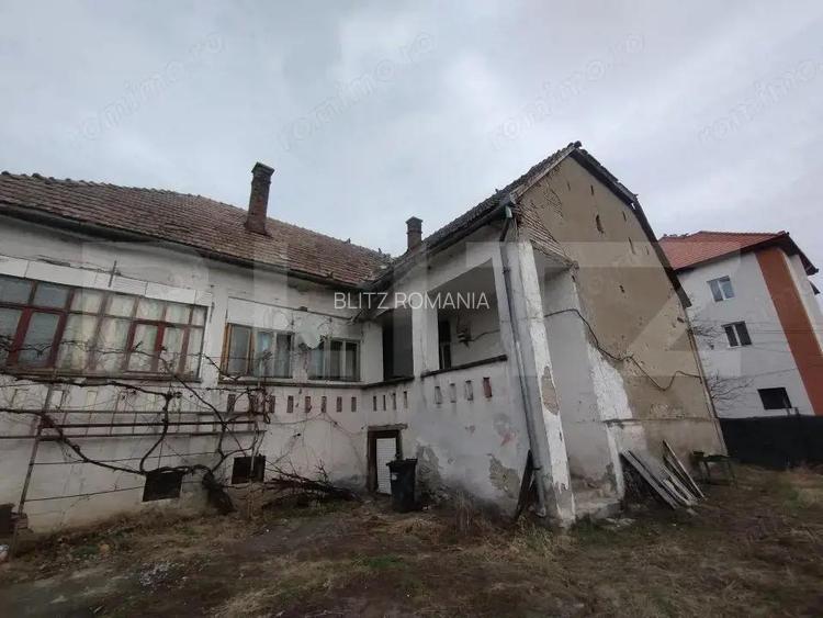 Casa 60 mp,2 camere,curte comuna,teren 350mp,Renovabila,comuna Livezile Casa 60 mp,2 camere,curte comuna,teren 350mp,Renovabila,comuna Livezile