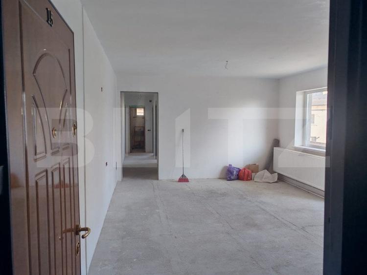 Apartament de vanzare, cu 4 camere, 85 mp, zona centrala - 3