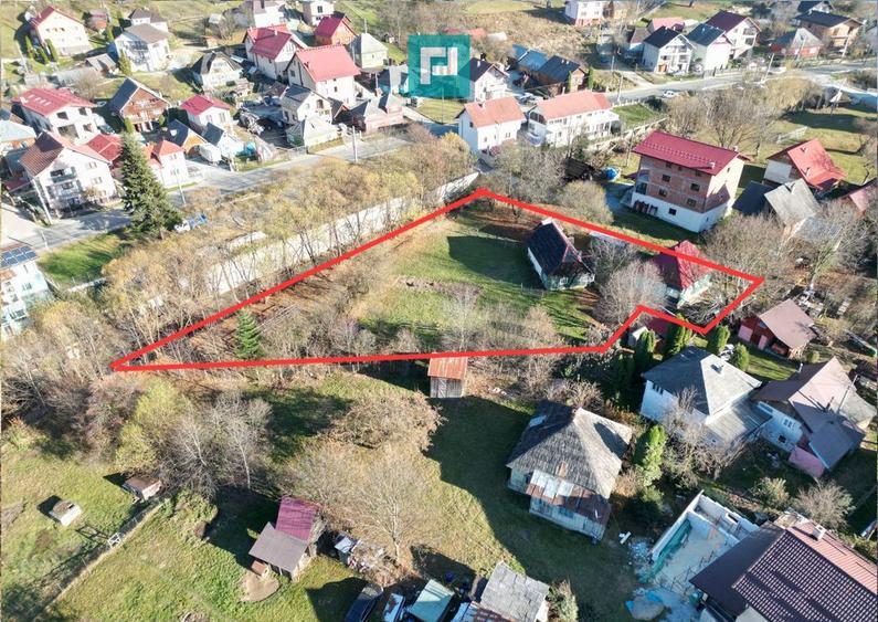 Casa de lemn, cu teren in Bor?a - 14