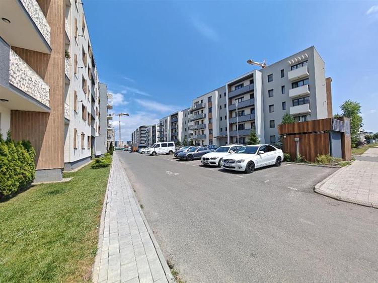 Inchiriem Apartament 2.5 Camere, Partial mobilat, Decomandat, Tractorul - 1