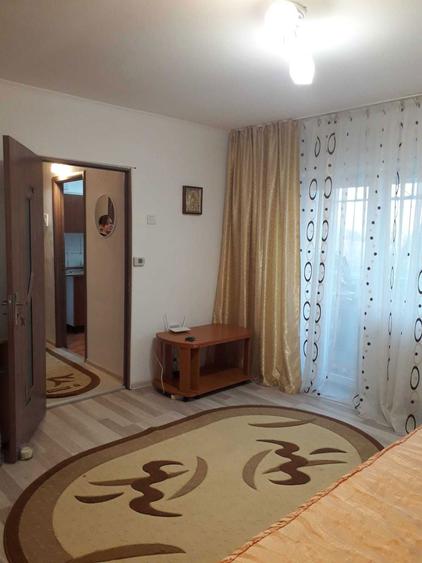 Inchiriez garsoniera - 3