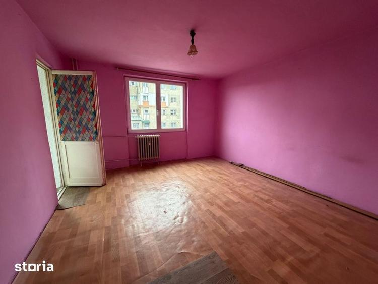 Garsoniera renovabila , etaj intermediar , Radauti - 1