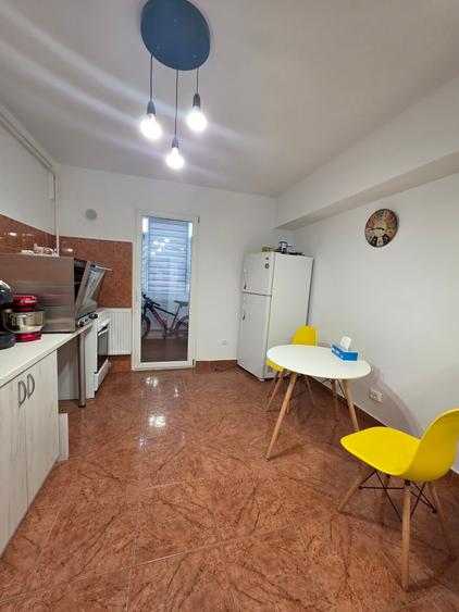 Trocadero - apartament cu 2 camere, decomandat - 6