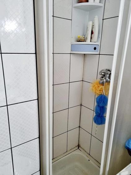 Inchiriez ap cu o camera - 2
