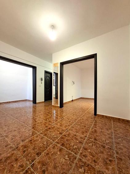 Apartament 3 Camere Ultracentral ,etaj 1 , garaj si boxa - 10