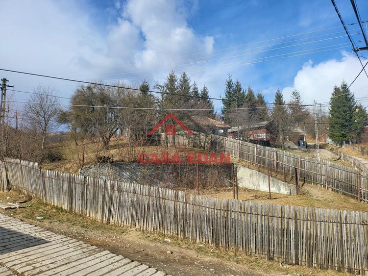Teren Construcții intravilan de 688 mp, în Periferie