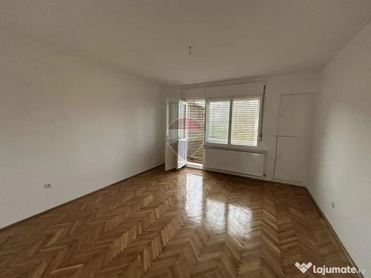 Spațiu comercial, de 135 mp, în Valea Roșie