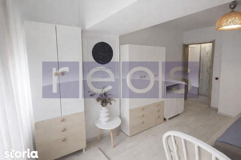 Apartament cu 4 camere decomandat, mobilat în Tei