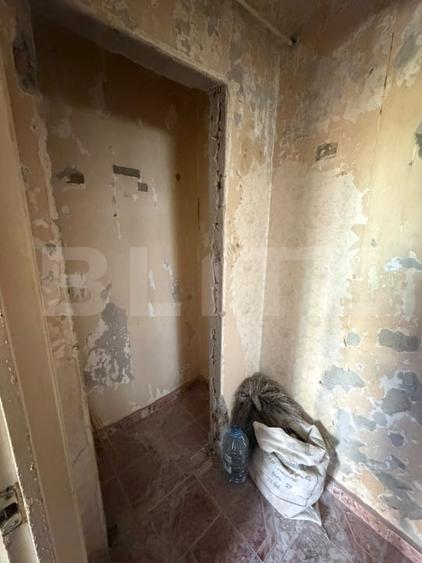 Apartament cu 3 camere semidecomandat în Micro 19