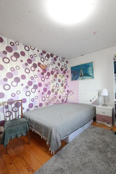 Casă cu 5 camere în Pantelimon