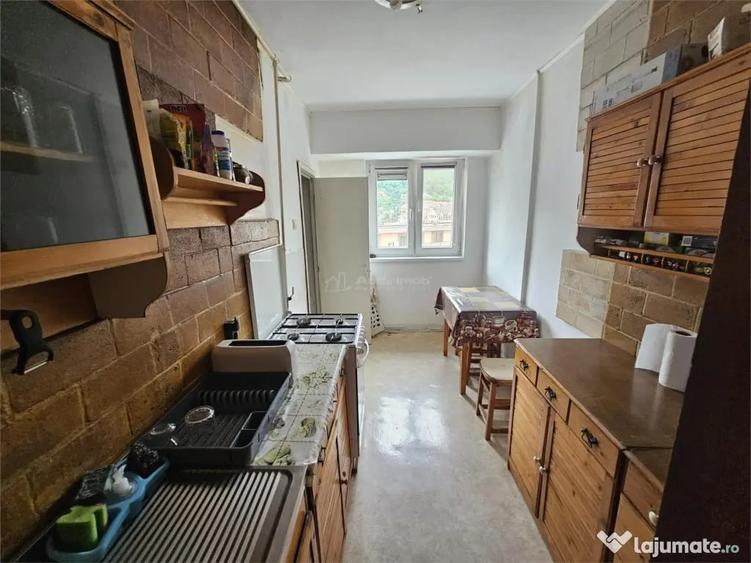 Apartament cu 3 camere decomandat în Ultracentral