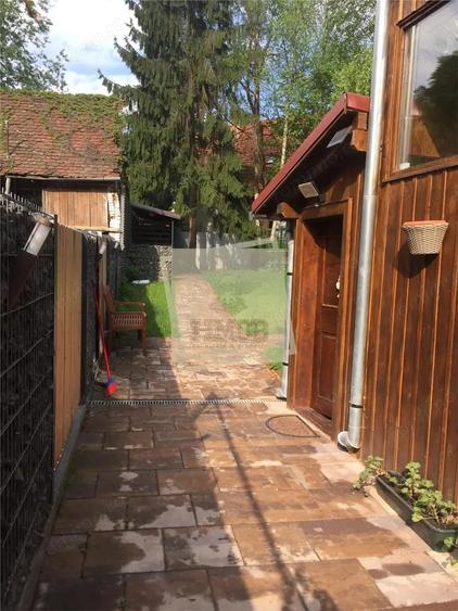 Casă cu 5 camere cu Piscina în Cisnădioara