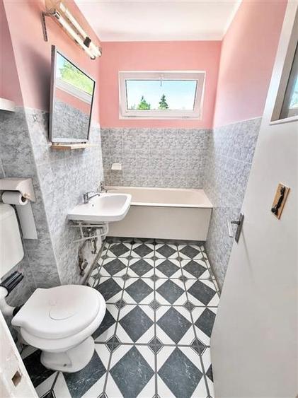 Apartament cu 2 camere semidecomandat în Astra