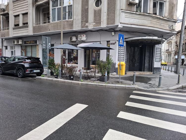 Spațiu comercial, de 60 mp, în Universitate