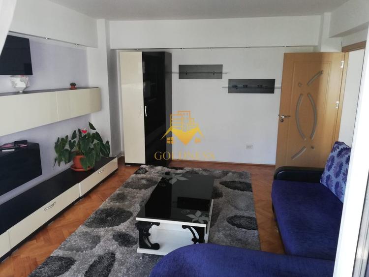 Apartament cu 3 camere decomandat, mobilat în Central