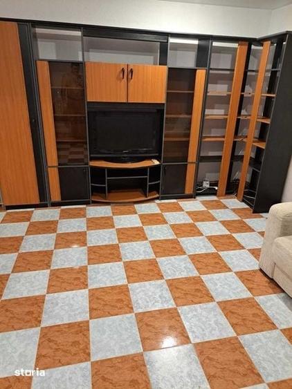 Casă cu 3 camere decomandat cu Teren 74 Mp în Tineretului