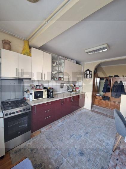 Apartament cu 2 camere decomandat, mobilat în Mărăști
